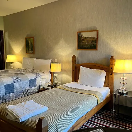 The Yeats County Hotel 2*